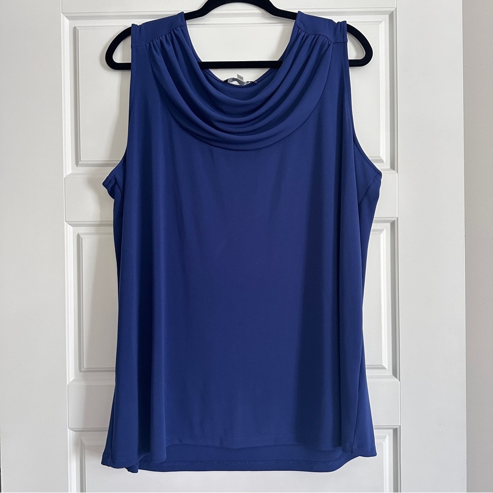 Nine West blue top